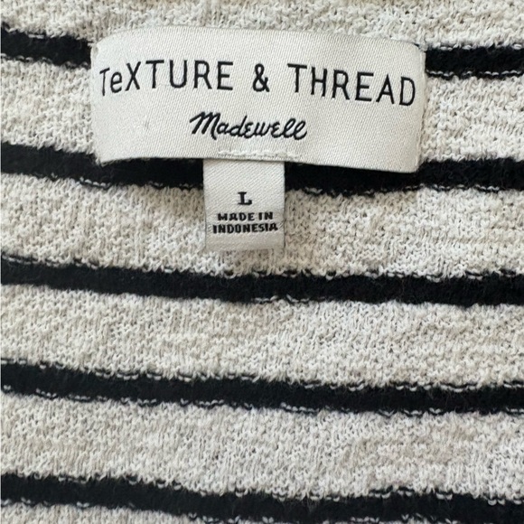 Madewell Black and White Tie-Front Tee - Picture 5 of 6